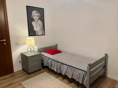 inchiriere apartament Sector 2, București dormitor pat single